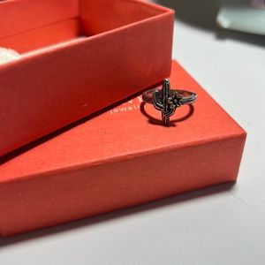 James Avery Cactus bloom ring